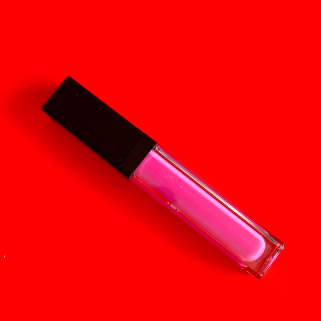 jenvierjacubs Butterfly Matte Lipstick (06)