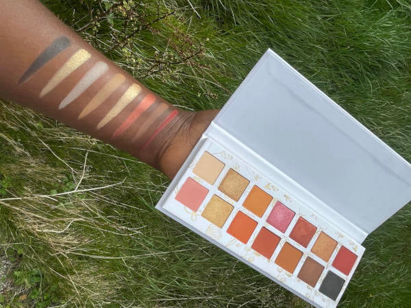 jenvierjacubs Blossom Eyeshadow Palette