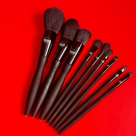 jenvierjacubs Bucket Brush Set