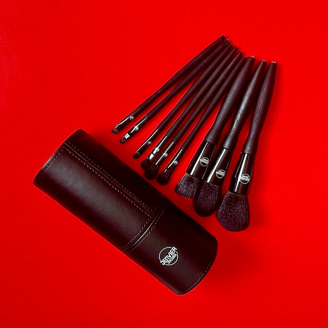 jenvierjacubs Bucket Brush Set