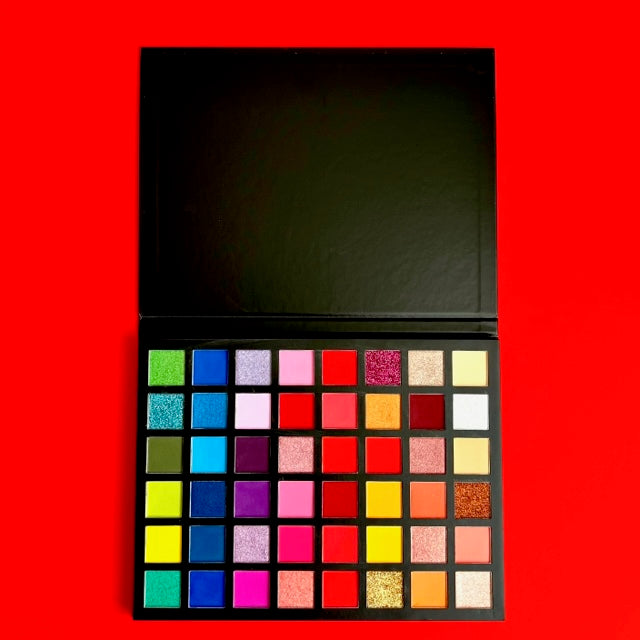 jenvierjacubs Holi Vibes Eyeshadow Palette