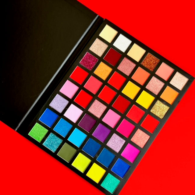 jenvierjacubs Holi Vibes Eyeshadow Palette