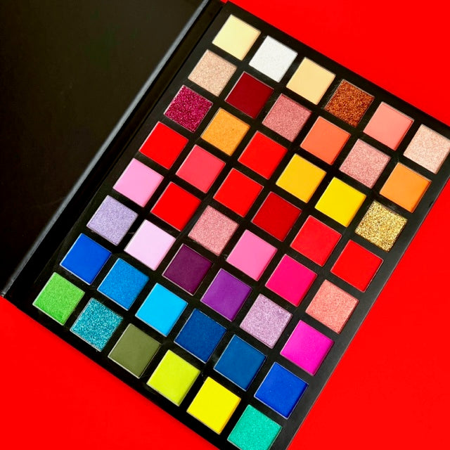 jenvierjacubs Holi Vibes Eyeshadow Palette