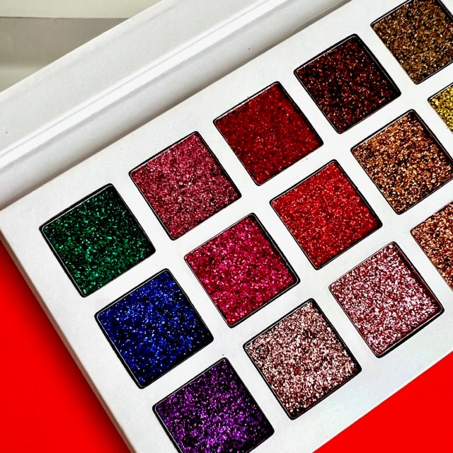 jenvierjacubs Love Is Love Eyeshadow Palette