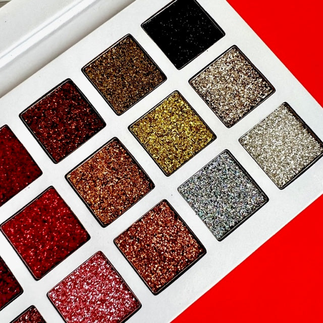 jenvierjacubs Love Is Love Eyeshadow Palette