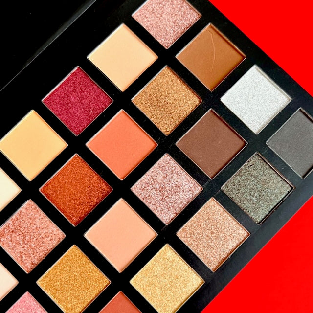 jenvierjacubs Nude Shade Eyeshadow Palette