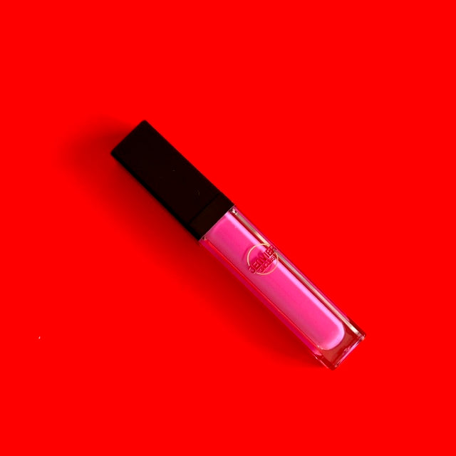 jenvierjacubs Butterfly Matte Lipstick (06)