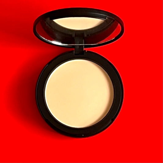 jenvierjacubs Sheer and Flawless Pressed Powder (2.Light Tan)
